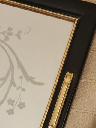 Elegante Bandeja Espejo con Decoración Artesanal