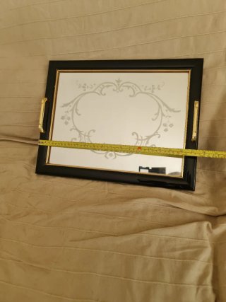 Elegante Bandeja Espejo con Decoración Artesanal