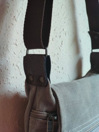 Bolso bandolera verdoso