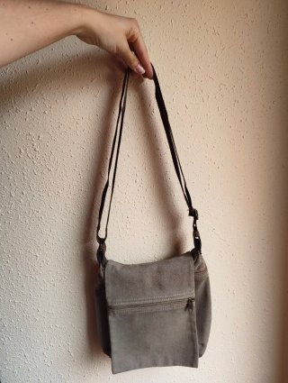 Bolso bandolera verdoso