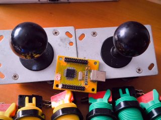Joysticks, Botones Americanos y Placa Jamma