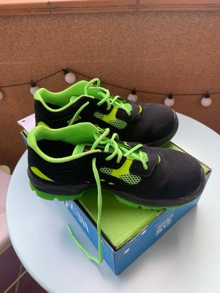 Zapatos seguridad Atlas negros/verdes poco uso
