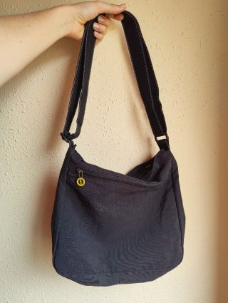 Bolso negro con estampado Kilroy Was Here