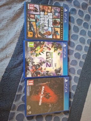Video juegos de accion de la PS4