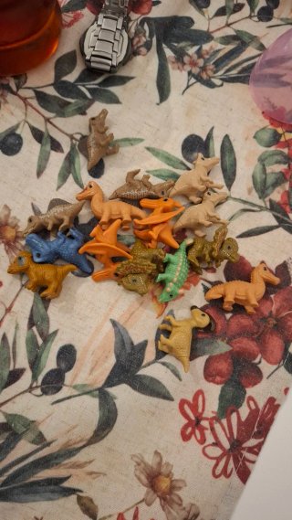 Lote dinosaurios de juguete