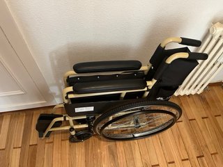 Silla de ruedas Mobiclinic