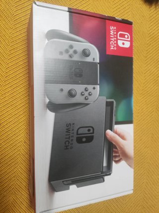 Nintendo Switch Completa con Caja