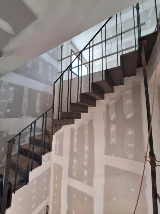 Pérgolas y estructuras a medida.