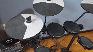 Batería Electrónica Alesis Debut Kit nueva