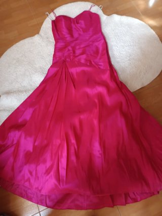 Vestido de fiesta largo fucsia