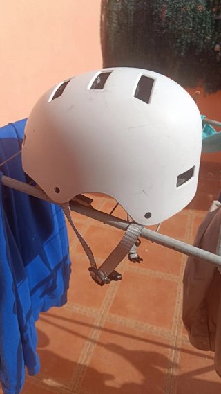 Casco Retrospec Blanco