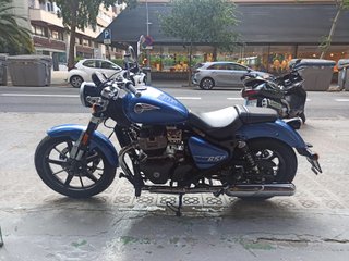 ROYAL ENFIELD SUPER METEOR 650