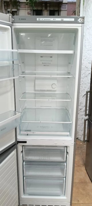 NEVERA COMBI BOSCH NO FROST ENERGÍA A++