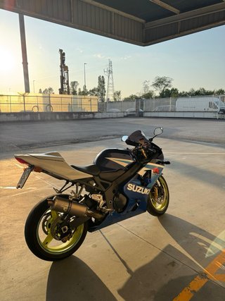 Suzuki GSXR 600 K4-K5