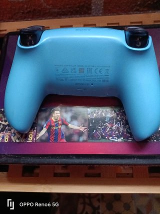 Mando PS5 Celeste