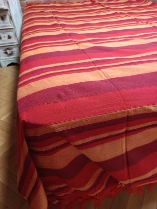 COLCHA FINA RAYAS ARTESANAL 2 STOCK