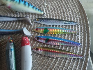 Lotes de señuelos de pesca variados