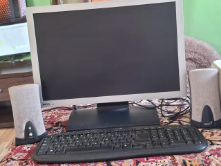 Monitor 20p, altoparlanti, tastiera