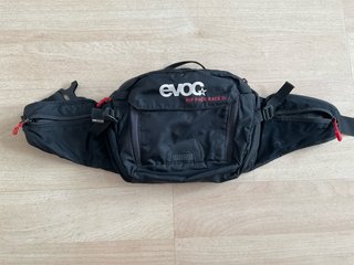 Riñonera Evoc Hip Pack Race Negra, sin bolsa.