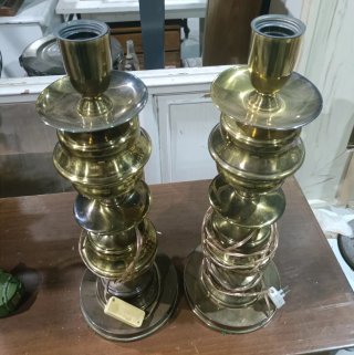 Pareja de lámparas de bronce