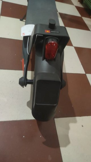 Patinete Eléctrico Xiaomi 4 Lite 300W