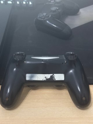 Consola PS4 Slim 1TB Negra +2 mandos y juegos