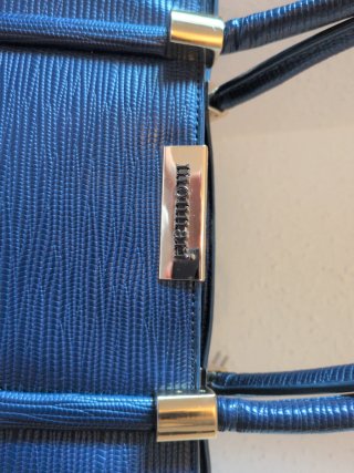 Bolso Monnari azul noche elegante