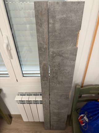 2 Baldas grises de madera para pared
