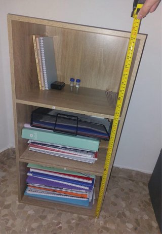 Estantería de madera IKEA
