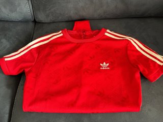 Body Adidas Rojo con Logo