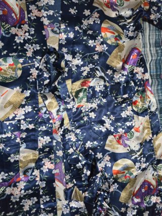 Bata de satén con estampado floral talla L