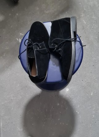 Zapatos de ante negros