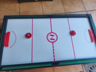 Mesa de billar, futbolín, ping-pong..