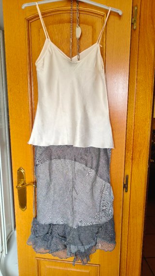 Conjunto ANNAPIANURA top lencero y falda