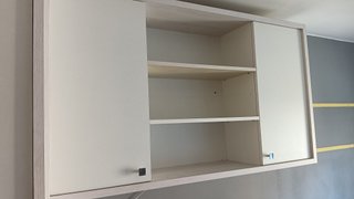 Armario modular blanco y beige
