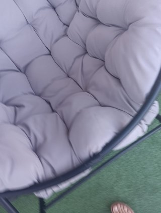 Silla mecedora terraza beige y negra