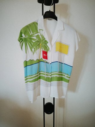Simpatica blusa estiva in seta.