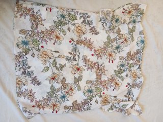Blusa floral branca tamanho L