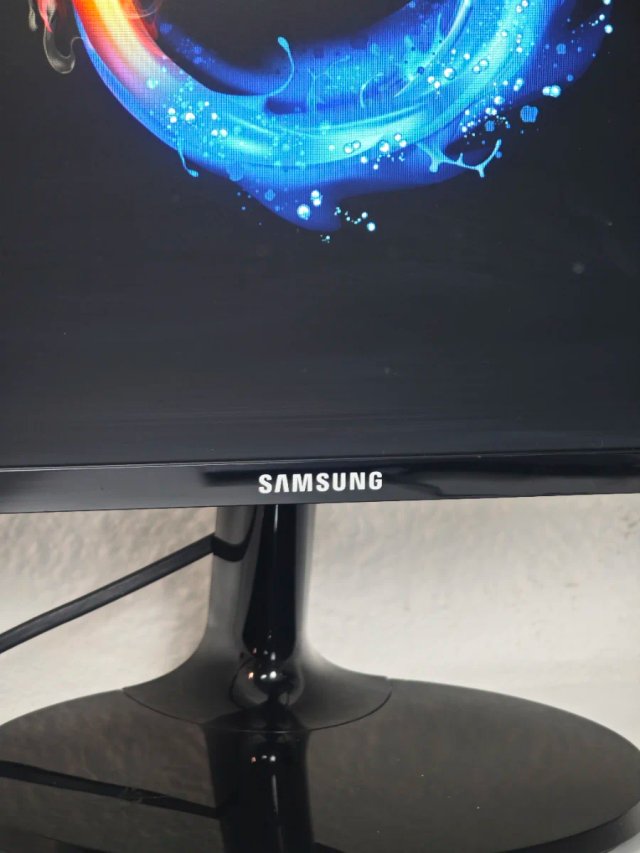 Monitor Samsung 24"