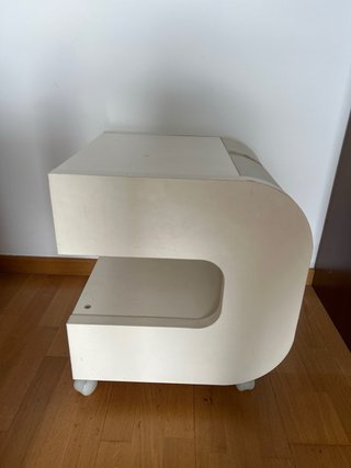 Mesita de noche ikea