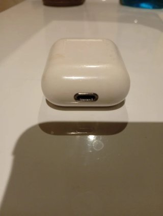 Airpods 1ª Gen Apple Blancos