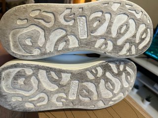Sneakers Alexander McQueen Bianche e Nere