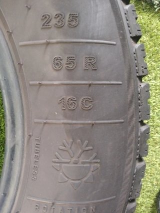 Neumáticos 235/65 R16C