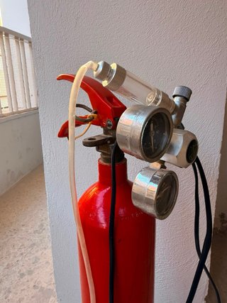 Manómetro con regulador y extintor CO2 acuario