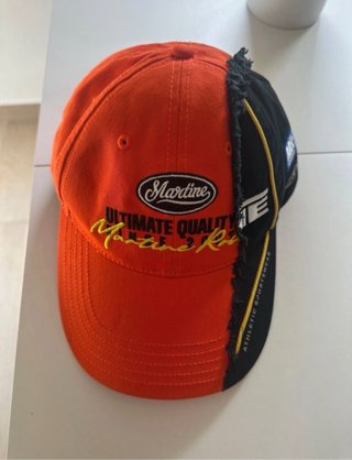 Gorra Martine Rose Naranja y Negra