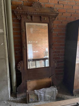 Perchero antiguo con espejo y paragüero