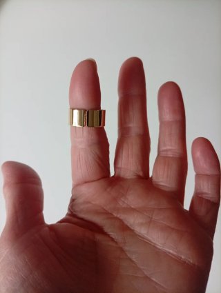 Anillo Dorado Ajustable
