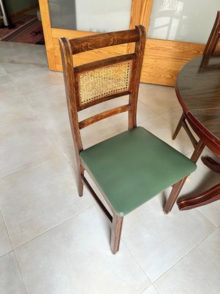 Mesa redonda extensible y 4 sillas vintage