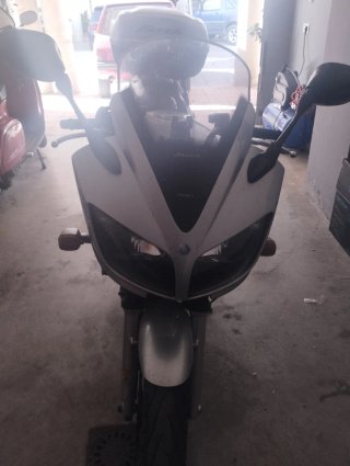 Yamaha Fazer 600 Plata