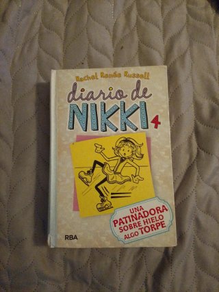 Diario de Nikki Una patinadora sobre hielo algo...